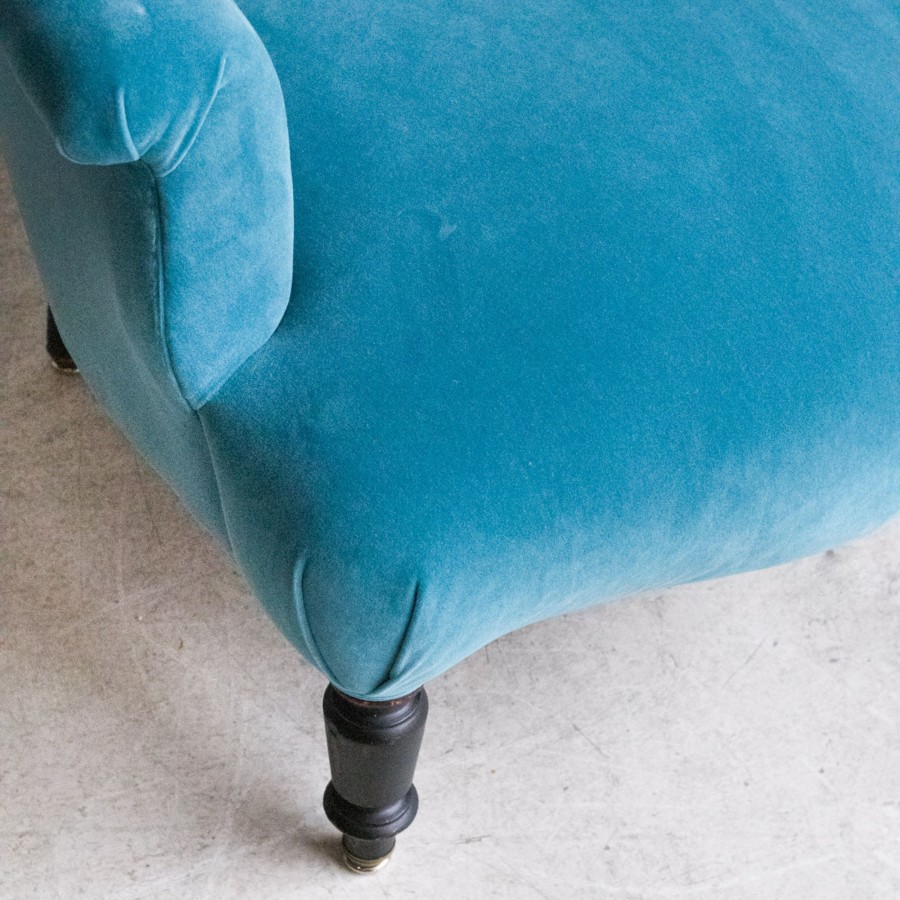 Furniture elsie green | Vintage Velvet Crapaud Chair