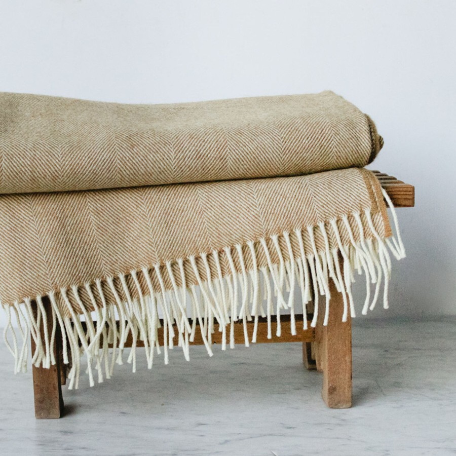 Textiles elsie green | Merino Wool Throw Raw Honey