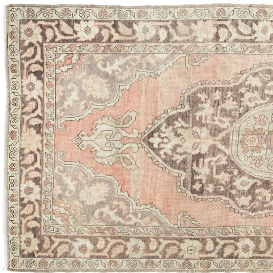 Textiles elsie green | Shreekant Vintage Rug | 5'2" X 10'6"